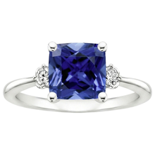 natural round sapphire 2.75ct ring close up detail