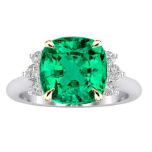 Dazzling Emerald Gemstone Ring 4 ct – main view