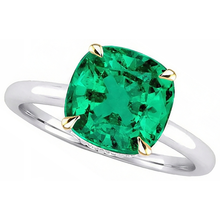 Cushion Cut Emerald ring in 14 Karat Two Tone Gold – side view