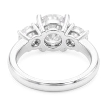 Dazzling 3-Stone Ring – Diamond 2.50 ct from HarryChadEnt