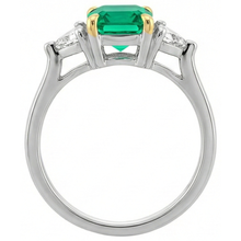 Cushion Fine Emerald ring in 14 Karat Two Tone Gold – angle view