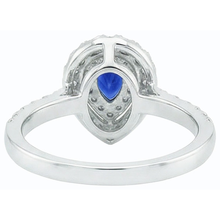 natural round sapphire 3ct ring close up detail