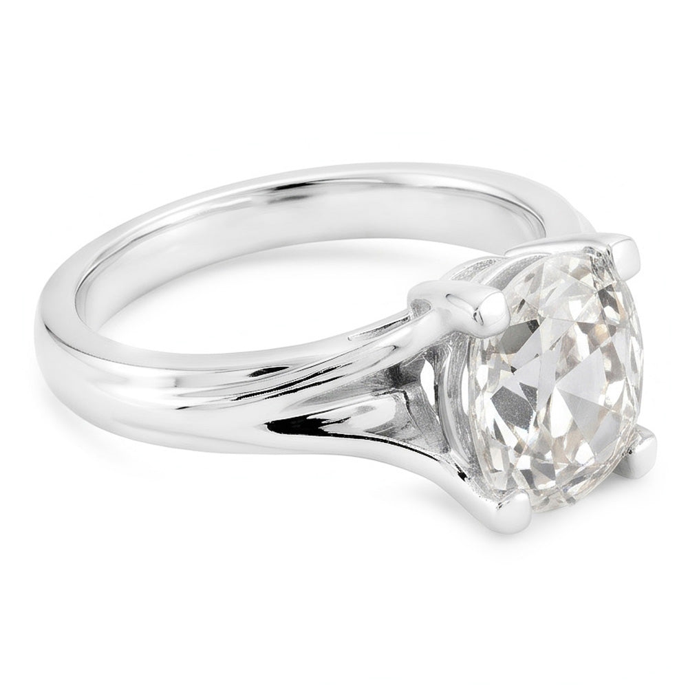 Elegant Solitaire Ring – Brilliant Diamond 5 ct from HarryChadEnt