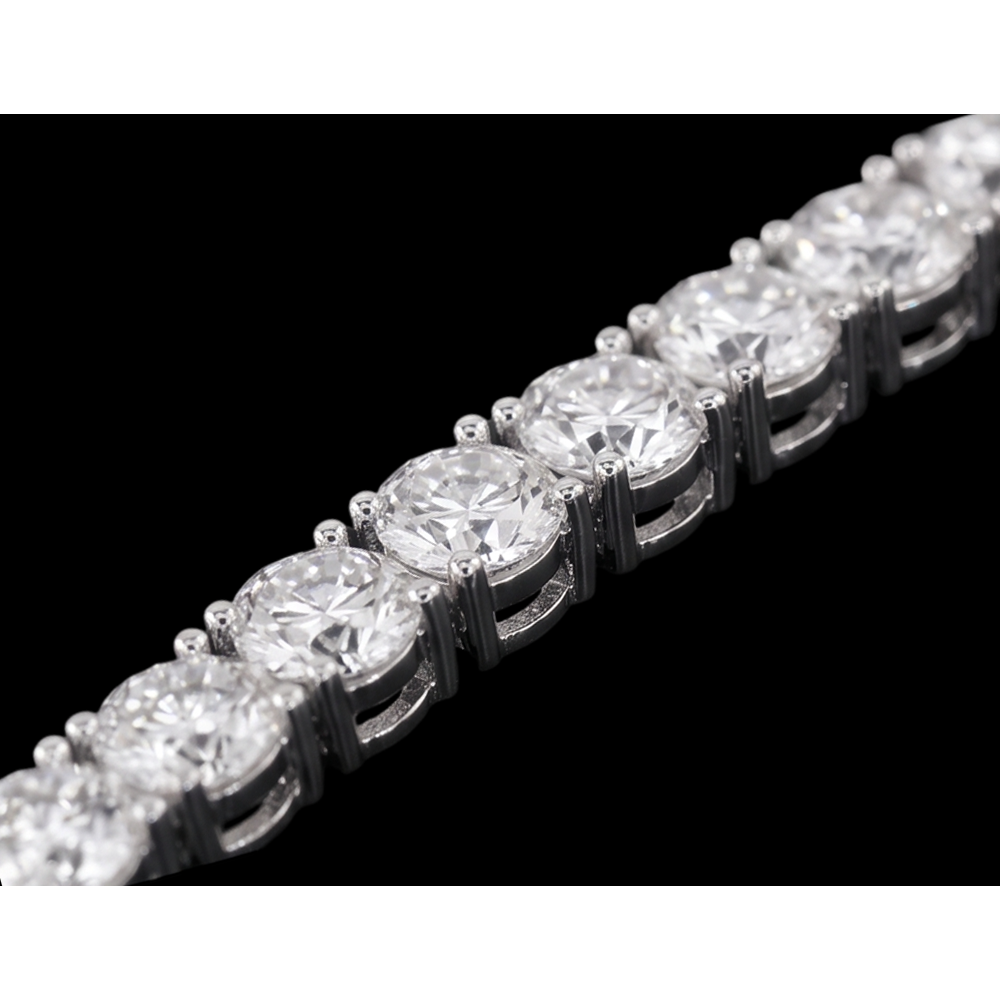 Elegant 9 Carat Lab Grown Diamonds Tennis Bracelet White Gold 14K