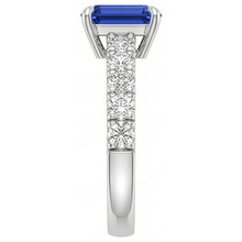 natural emerald sapphire 4.25ct ring profile view