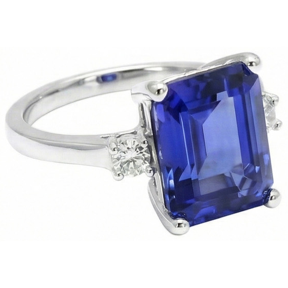 natural round sapphire 3ct ring close up detail