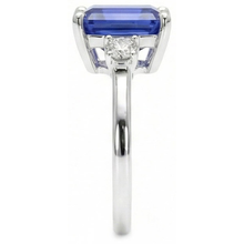 natural round sapphire 3ct ring top view