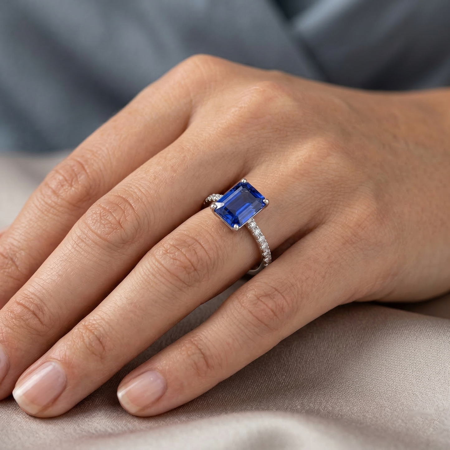 Emerald Cut And Round Cut 2.70 Ct Ceylon Sapphire Natural Earth Mined DIAMOND ( NOT LAB GROWN )s Ring Gold