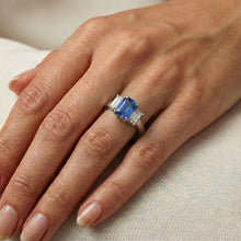 Emerald Three Stone Blue Sapphire Ring 3 Carats Gold Jewellery