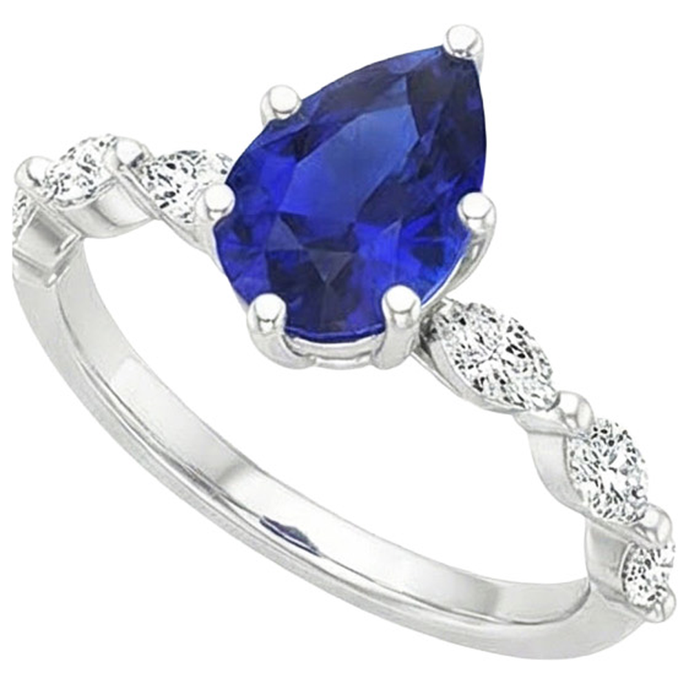 natural pear sapphire 3.75ct ring close up detail
