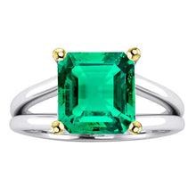 Earth-Mined Emerald Precious Stone Ring – main view