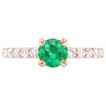 natural round emerald 2.50ct ring side angle