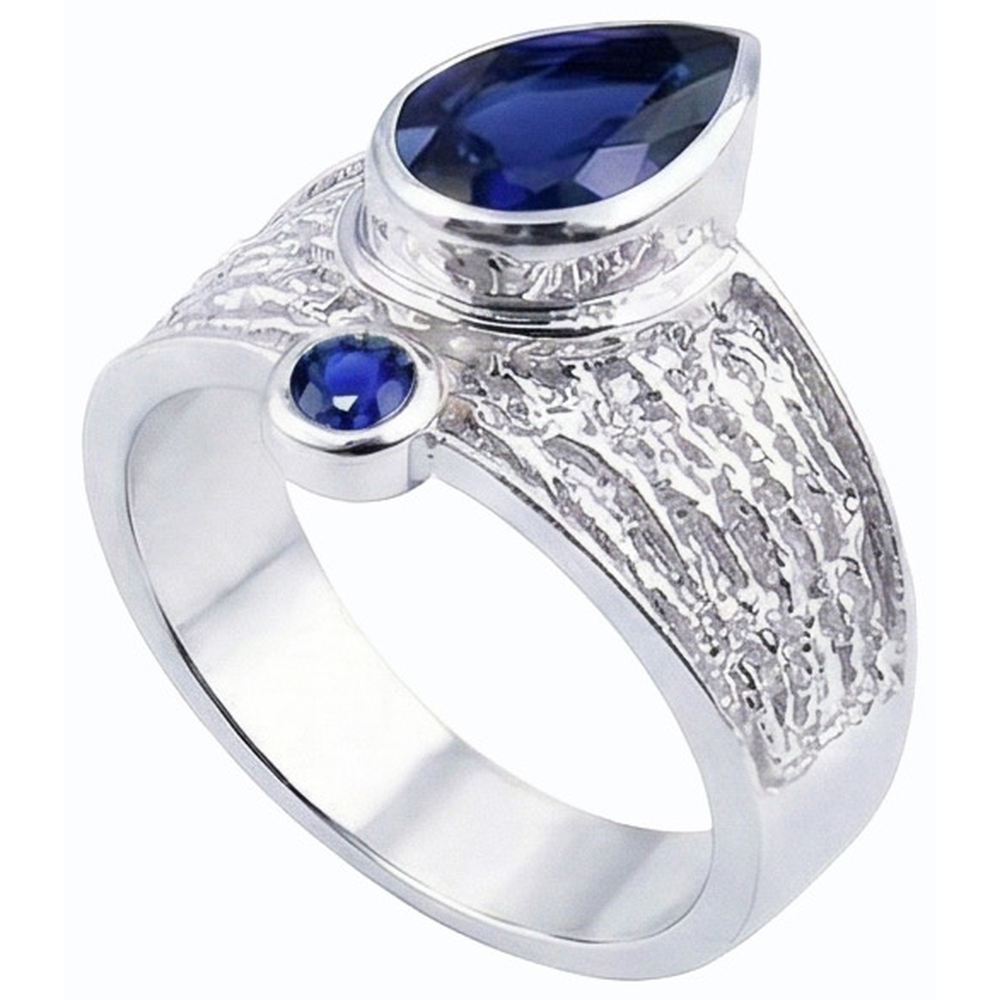 natural round sapphire 2.75ct ring close up detail