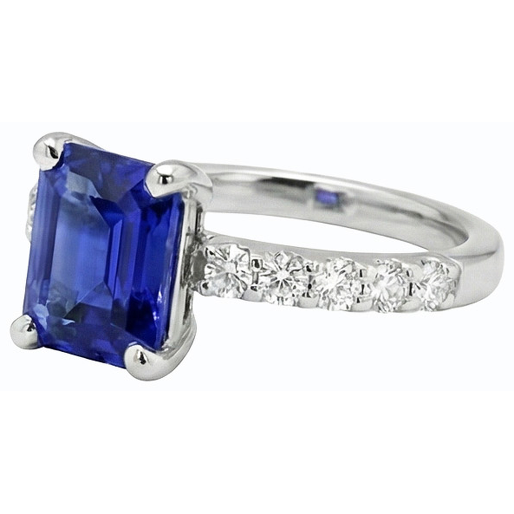 natural emerald sapphire 2.50ct ring close up detail