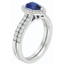 natural round sapphire 2.50ct ring close up detail