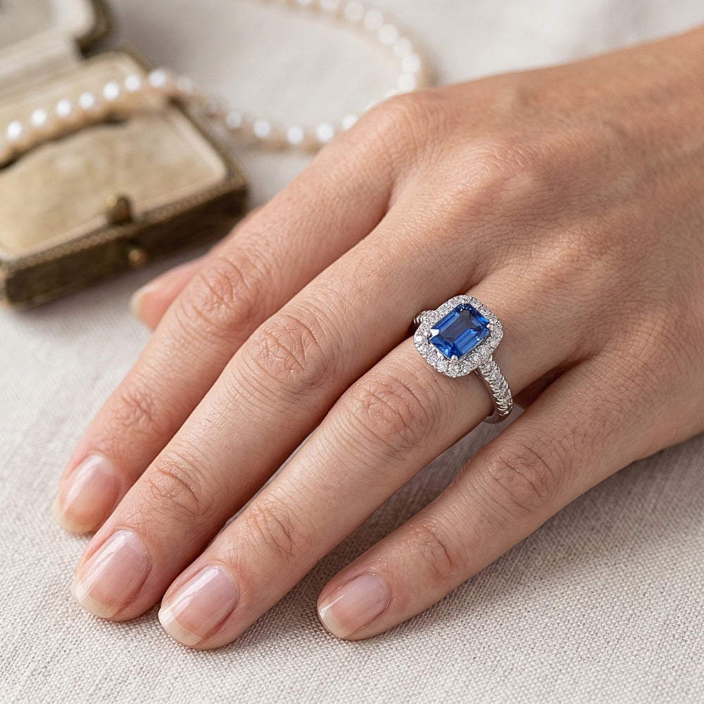Gemstone Halo Sapphire Ring 2.50 Carats Scallop Set Natural Earth Mined Diamonds Jewellery