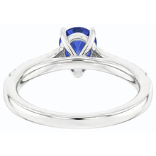 natural round sapphire 2.50ct ring close up detail