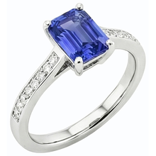 natural emerald sapphire 2ct ring side angle
