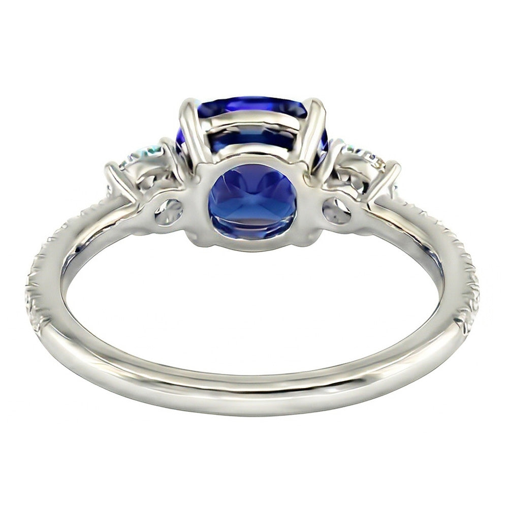 natural round sapphire 3.50ct ring on white background