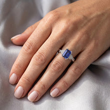 Gemstone Jewellery Emerald Sapphire Ring Twisted Rope Style 2 Carats