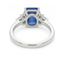 natural emerald sapphire 3ct ring profile view