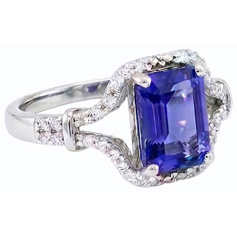natural emerald sapphire 4ct ring close up detail