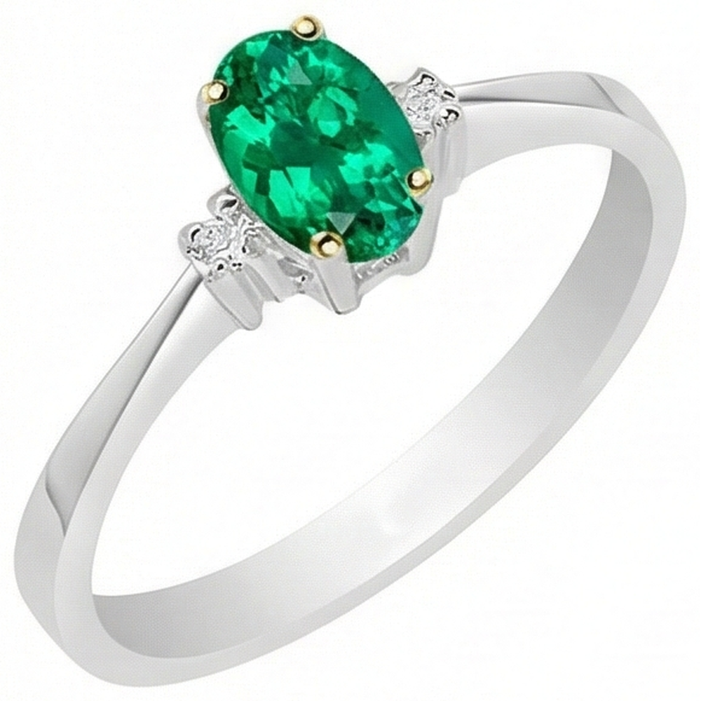 Oval Fine Emerald ring in 14 Karat Two Tone Gold – front view