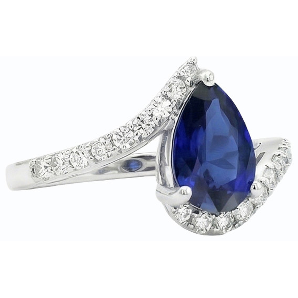 natural round sapphire 3ct ring on white background