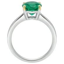 Elegant Emerald Colored Stone Ring 3 ct – top view