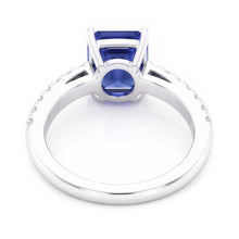 Gemstone Solitaire Emerald Ceylon Sapphire Ring With Accents 3 Carats