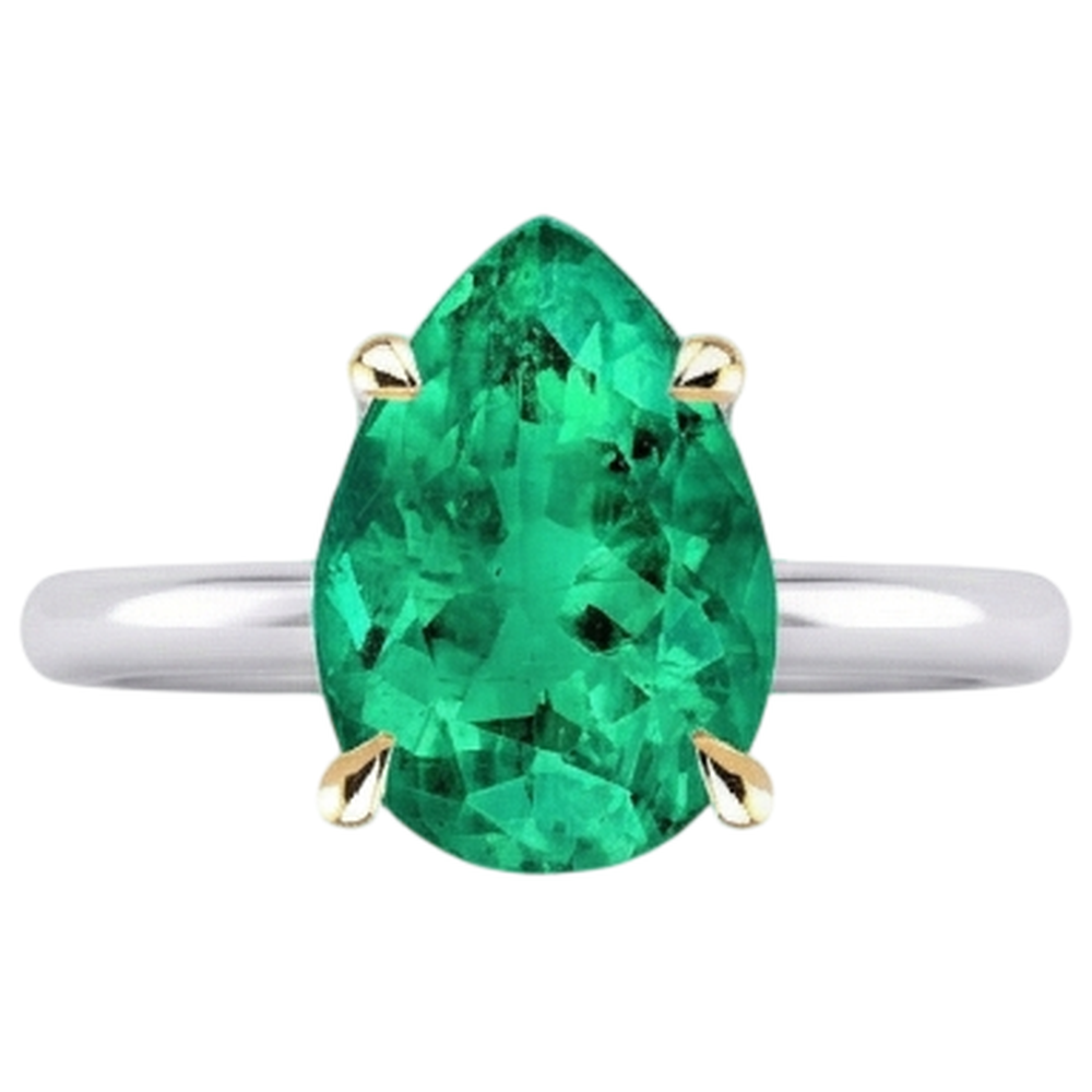 Authentic Colombian Emerald Colored Stone Ring 2 ct Two-Tone 14K Gold – profile view