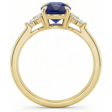 natural round sapphire 3.50ct ring close up detail