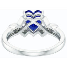natural round sapphire 2ct ring close up detail