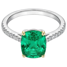 Luxury Gemstone Ring 2.50 ct – profile view