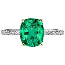 Natural Colombian Emerald Gemstone Ring 2.50 ct 14 Karat Two Tone Gold – angle view