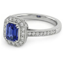 natural emerald sapphire 3.50ct ring close up detail