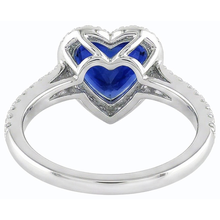 natural round sapphire 3.50ct ring close up detail
