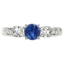 natural round sapphire 2ct ring top view