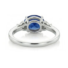 natural round sapphire 4ct ring profile view