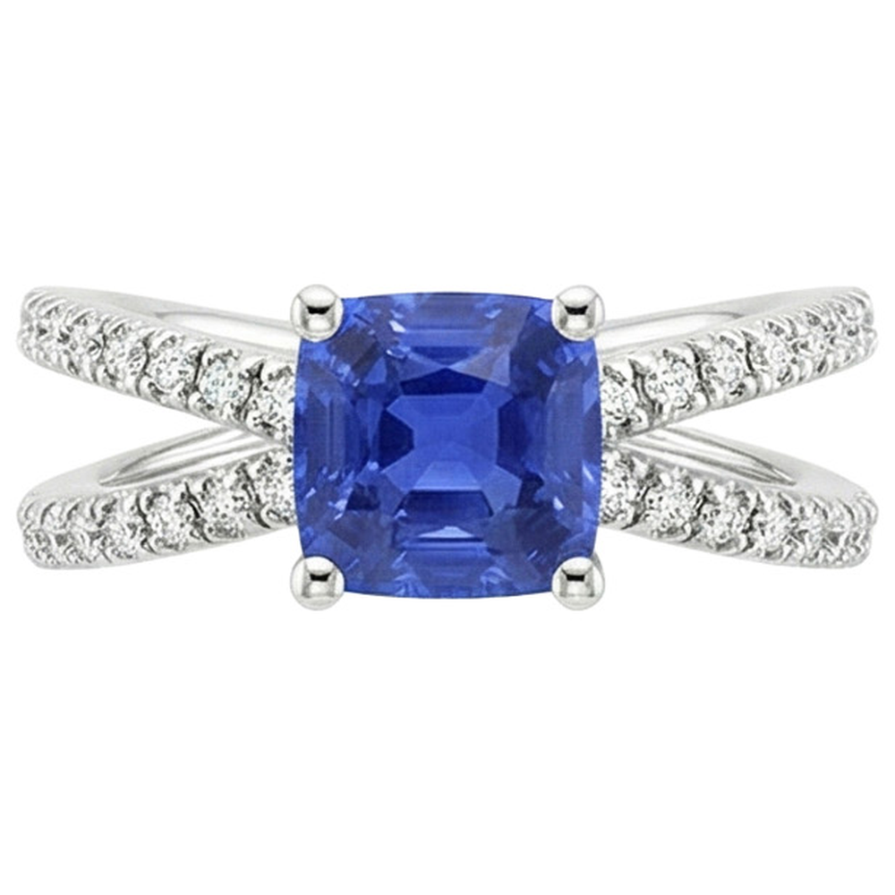 natural round sapphire 2.75ct ring close up detail
