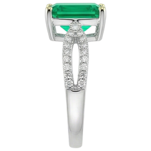 Handmade Colombian Emerald Precious Stone Ring 2 ct – top view