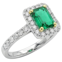 Natural Colombian Emerald Colored Stone Ring 2 ct 14K Two Tone Gold – angle view