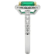 Artisan Colombian Emerald Colored Stone Ring 2 ct – top view