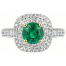 Exquisite Emerald Colored Stone Ring 2 ct – side view