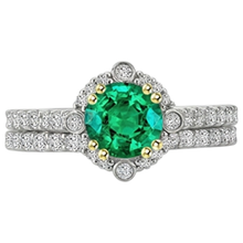 Real Fine Emerald Gemstone Ring – top view