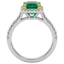 Exquisite Gemstone Ring 2 ct – profile view