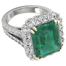 Green Emerald Natural Earth Mined Diamond Ring