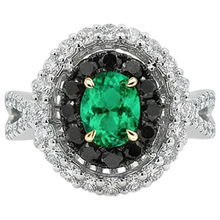 Authentic Fine Emerald Precious Stone Ring – front view