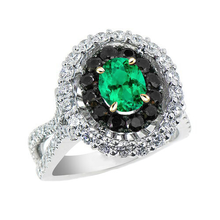 Fine Emerald Oval Cut Precious Stone Ring in 14K – main view