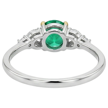 Fine Emerald Colored Stone Ring 2-ct Two-Tone 14K Gold – back view